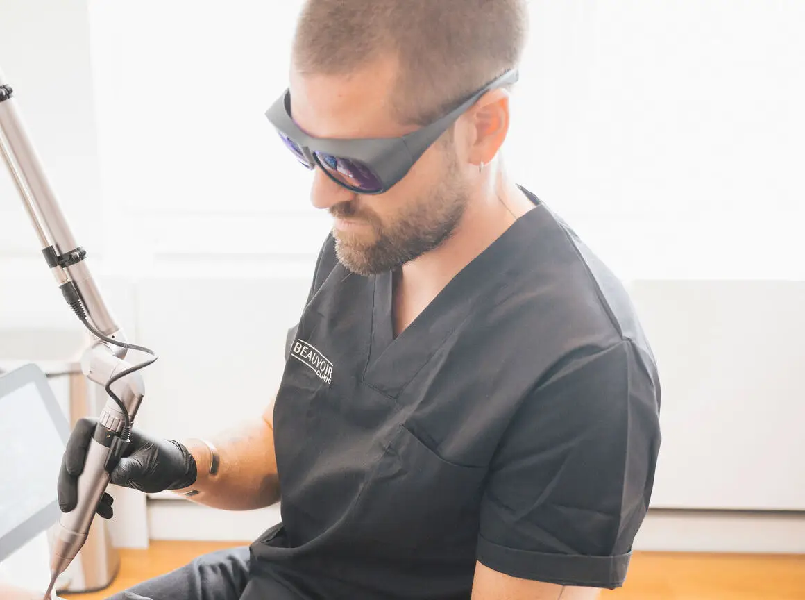 déroulement de l'opération d'augmentation mammaire